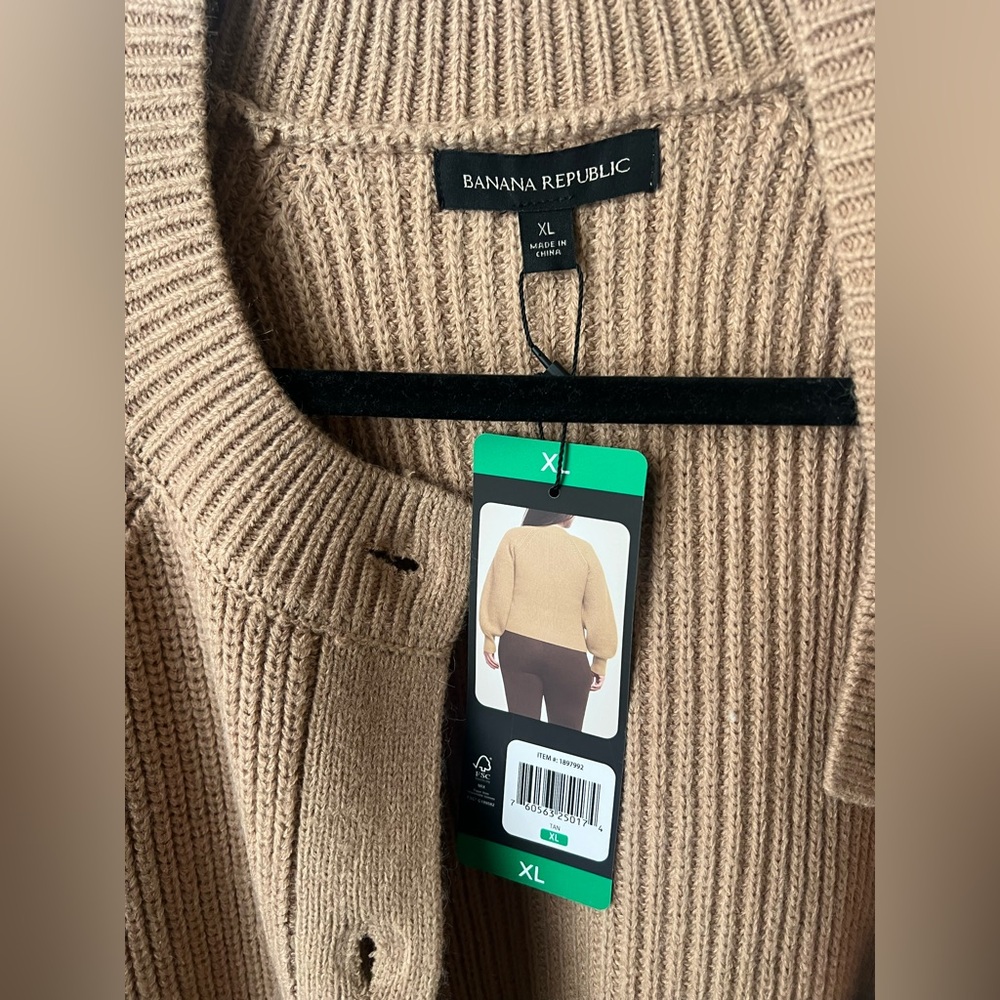 Banana Republic Beige Knit Sweater - Picture 2 of 5